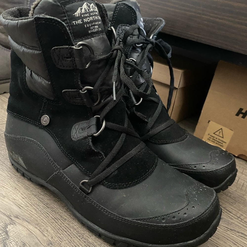 THE NORTH FACE NUPTSE PURNA SHORTY BOOT WOMEN'S